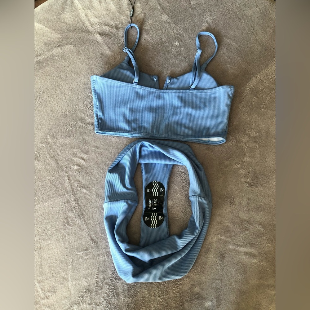 Bathing suit - Picture 3 of 3
